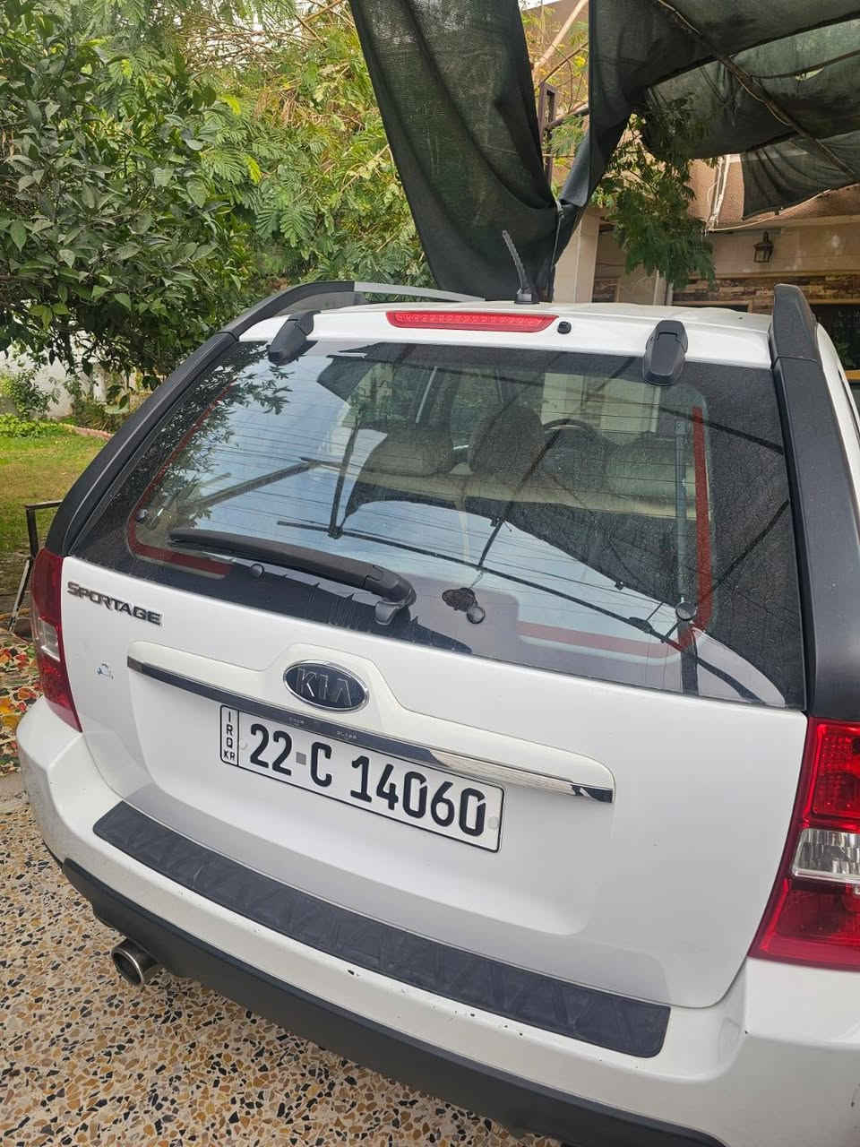 السلام عليكم كيا سبورتج موديل 2009 خليجي مكفولة من الحادث والصبغ عدا بارد فول مواصفات سلايد . صورة الفحص موجودة ماشية 200 الف كيلو بطاقة بانزين بيهة السعر 120$ مكان السيارة كركوك مكلف بالنشر للاستفسار ***********
