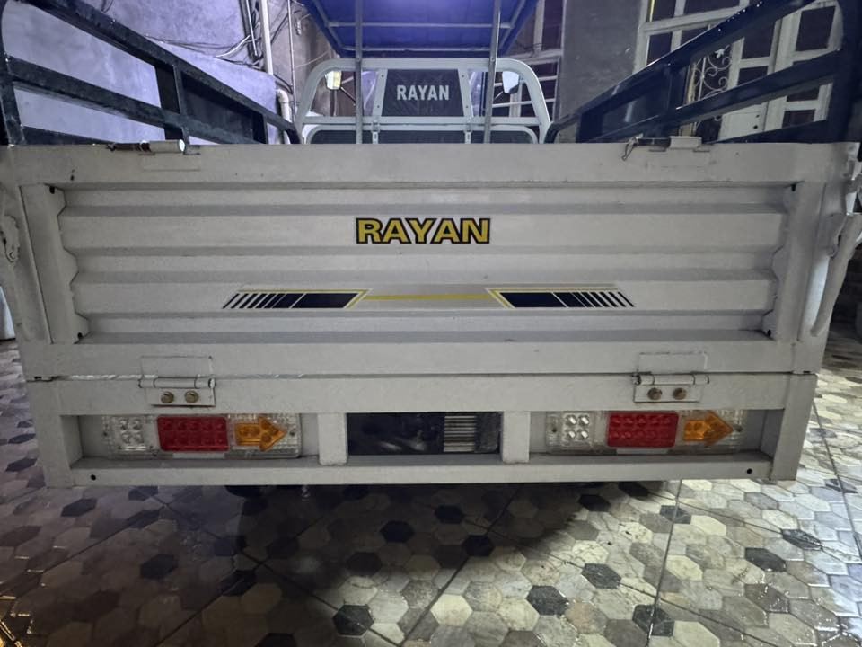 السلام عليكم ستوته للبيع الريان موديل ٢٠٢٦ بطاريات عدد ٦ مسطرة جدد ستوتة استعمال شهر واحد فقط السعر ١،٤٠٠ جديدة لوك كاملة مسويلها قمرية
***********
