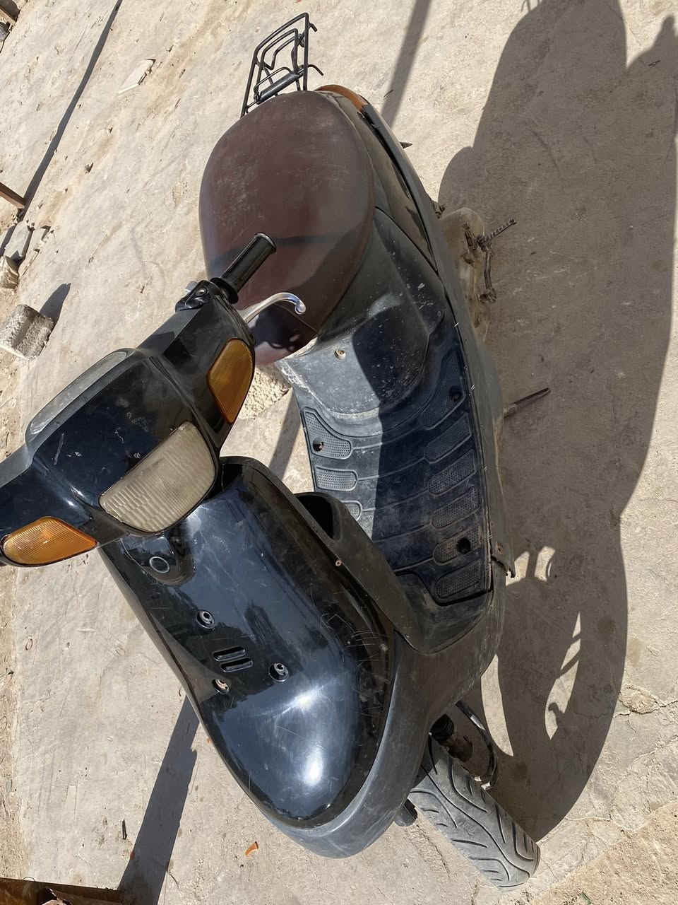 سلام عليكم
بطه شغله شاصي مكفول 
مكينه ناعمه صوت كير ماكو 
كهربائيات شغله 
عدادات شغله 
اشاير شغله
لايت شغال
السعر ١٥٠ قفللل
مكاني شبانات قرب دار الأيتام 
***********
