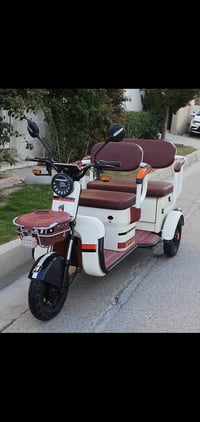 السعر ٩٠٠ هاتف ٠٧٧١١٢١٨٤٧٦