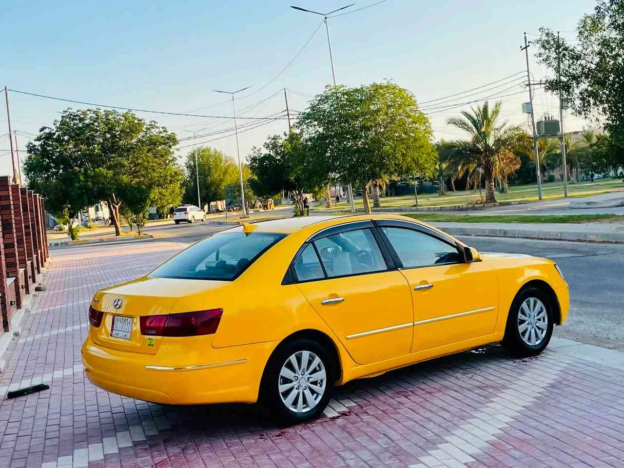 سلام عليكم البيع هونداي سوناتا موديل 2009 وأرد امريكي حادث بس بنيد بدون دواخل ولباقي مكفولة كفالة اليبل واحد سيارة جديدة وجاهزة من كلشي تبريد ثلج حدادية تخم تاير كير ومكينة 2400 دوش مكفولات هيه غرامات مصفره سيارة أحله من صور صبغه جديده السعر 93 لاستفسار علا رقم *********** مكان سيارة كربلاء
