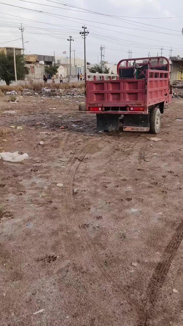 سلام عليكم متوفر ستوته همر للبيع  أوراق اصولي نضيفه كهربائيات كله شغاله ورك جديد 
ضفيره  جديده شاصي مكفول  سعرها ١٧٥٠  وبيها مجال بسيط رقم الهاتف ***********
