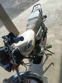 السلام علیکم موطورللبيع کلو شغال مودیل2022 نشاط فول محرك نضيف السعر550...