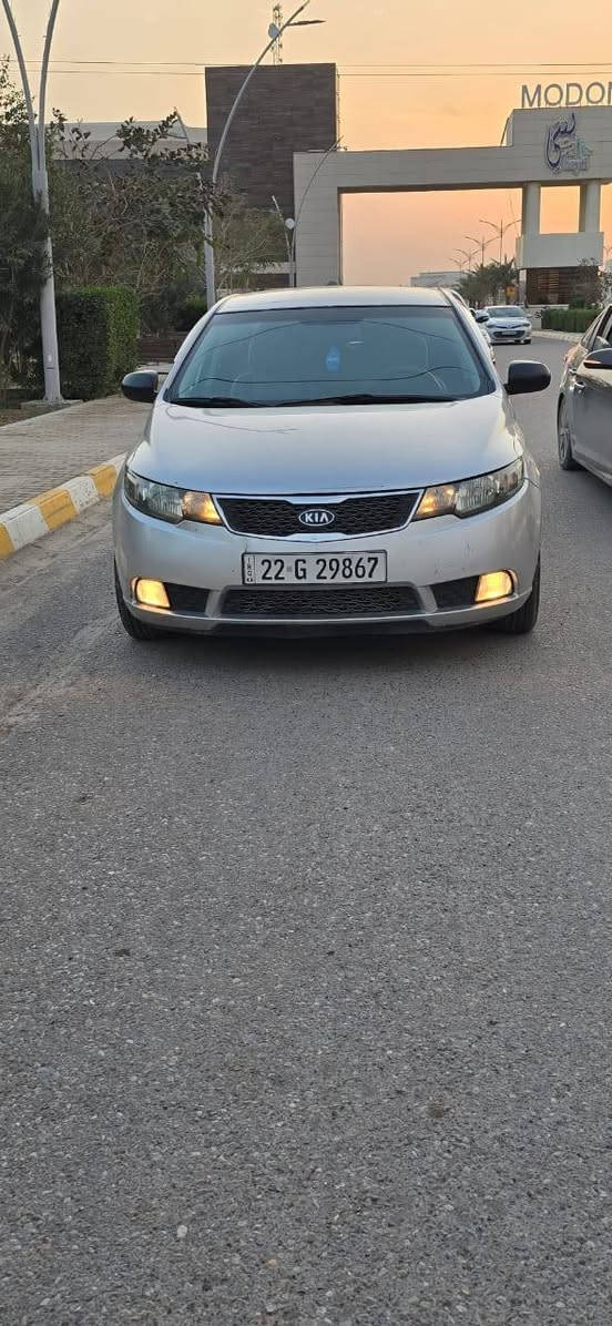 سيراتو موديل 2012 سعر مناسب 107
محرك 1600شرط مامفتوح 
تخم تاير جديد 
مكفوله من الصبغ والضربه
رقم اربيل بأسمي 
هزه جديد
عنوان تكريت
رقم ***********
