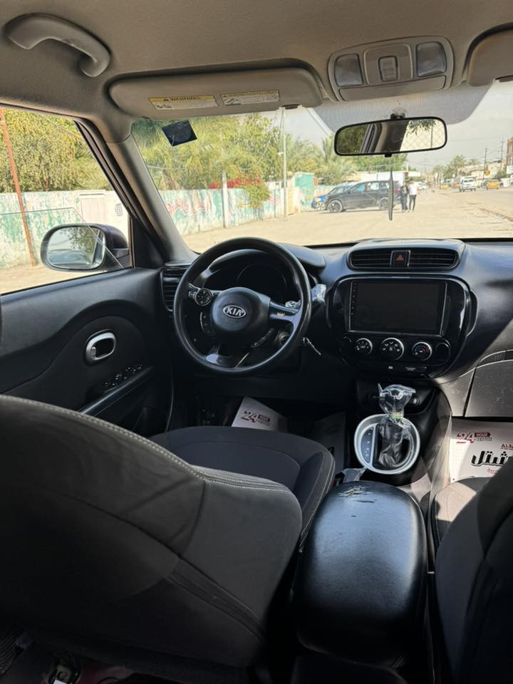 كيا صول ٢٠١٤ امريكي ليبل واحد بيها صبغ باب فقط بدون دواخل مكينه وگير صدر امامي خلفي جديد تبريد ثلج السعر ٩٠ بيها مجال شي بسيط سياره باسمي سنويه وارقام وهزه كله جديد الشراي يتصل ***********
