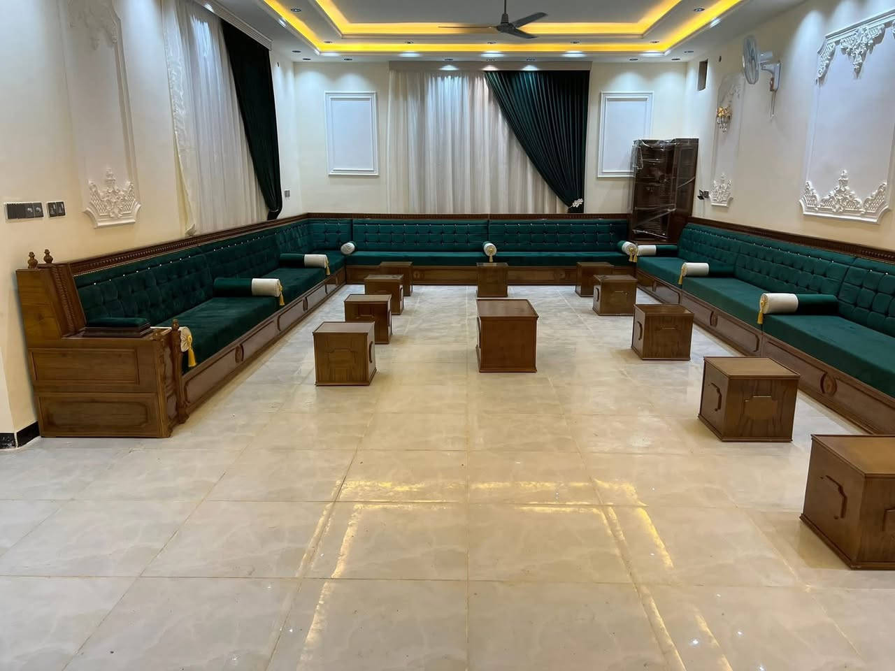 ‏تم تنصيب ديوان ‏الصاج￼ فرعوني إلى أحد زبائن في محافظة السماوه يستاهل كل خير


**إذا كنت صاحب هذا الإعلان وتريد حذفه لأي سبب، رجاءا أرسل رسالة إلى الدعم الفني**