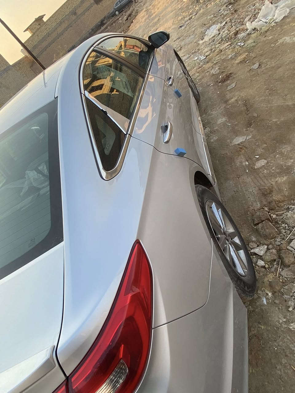 سلام عليكم 
سوناتا سبورت للبيع 
لون سلفري 
مديل 2016 وارد امريكي 
مكينة 2400  
ماشية 113 الف حقيقي 
فول مواصفات ماعدا البنوراما 
بيها قطعة وحده تبديل البنيد  فقط
تبريد وتدفئة جاهزه
تايرات والصدر بحالة جيدة جداً 
السعر 130 وبيها مجال بسيط  
رقم ميسان باسمي  
مكاني ذي قار قضاء الفجر 
***********
