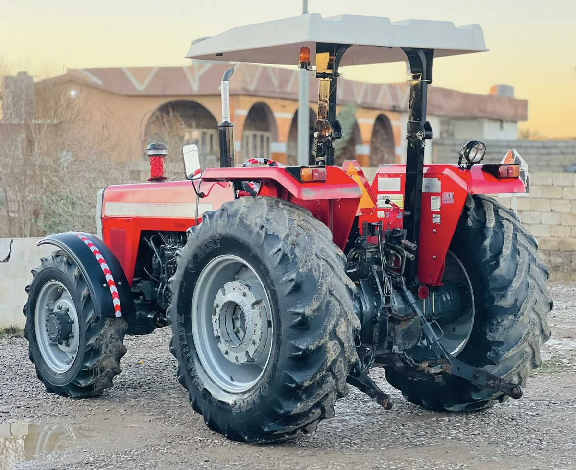 السلام عليكم مكلف بالنشر تركتر هندي للبيع موديل 2012 كله عل شركه كتاب شركه كركوك شرط الوكاله السعر 19مليون وبيه مجال الاستفسار عل الرقم***********
