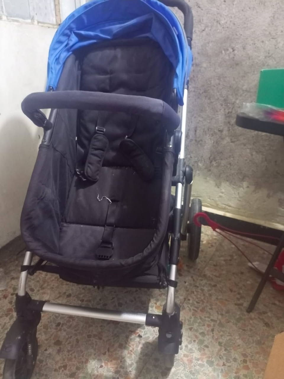 عربانه للبيع نظيفه جدا ترهم اتكون كركوت مال طفل متنقل والقطعة الأخرى عربانه للبيع عنواني بغداد حي العامل محله ٨٠٧ بقرب من متوسطه التماظر بقرب من أسواق ابو الهيل


**إذا كنت صاحب هذا الإعلان وتريد حذفه لأي سبب، رجاءا أرسل رسالة إلى الدعم الفني**