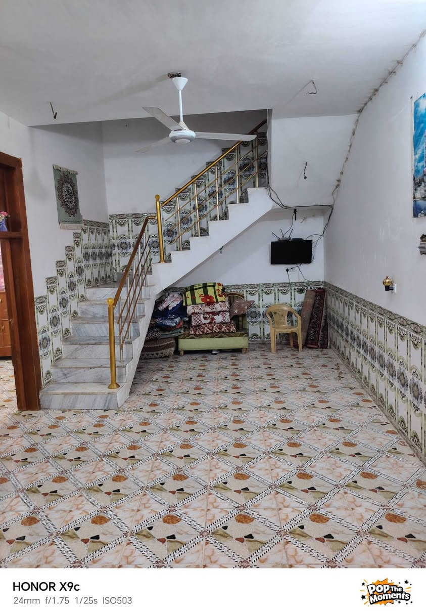 🏠 دار للبيع
📍 بحي الجامعه

  🔺 عالشارع الرئيسي

📐 المساحه 222متر

⭐ رقم العقار 16250

🔺 يتكون من طابقين:

_الطابق الأول يتكون من غرفتين +صاله+استقبال+مطبخ

وصحيات

_الطابق الثاني يتكون من ثلاث غرف+صاله+صحيات

💵  السعر خاص

📞 للاستفسار دز رساله عالخاص

او الاتصال على الرقم ***********
