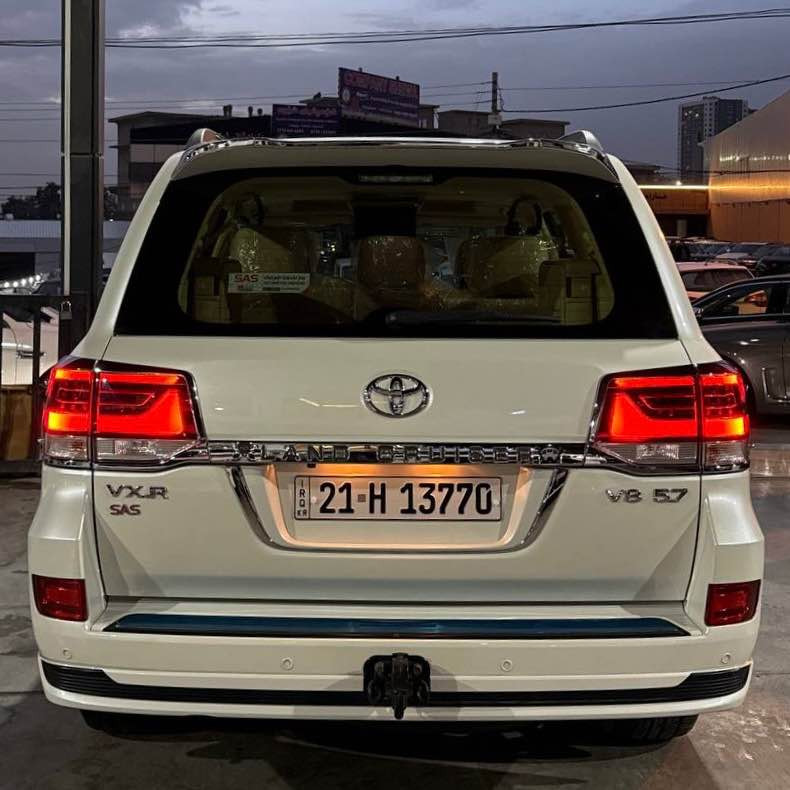 VXR_ 2016 _ 115000km

‎🔷سياره بل باکیت
‎ماشيه _115000 الف كيلو

ملاحظة / بدون مراوس فقط بیع نقدا …

‎🔷تويتا لاندكروز موديل 2016 مواصفات VXR
‎سياره زيرو شريكه جیهان فول موصفات
‎سياره مكفول كفاله عامه من كلشي
‎حتا دعاميات شرت 
‎بدون صبغ + بدون بارد + بدون شخوط
‎بدون تكحيل + بدون رصعه _ رمل مابيها

‎🔷محرك كير بشرط مامفتوح
‎سنويه كلشي جديد مدفوع 2028

‎🔷فول فول المواصفات  
‎بصمه + تشغیل عن بعد + الانزلاق +كشن جلد + كاميرا
‎  شاشات ايباد بيلادي + 3 شاشات
‎ثلاجه + زينون+ گيج ليزر +الفتحه 
‎+هواء مزدوج + نيظام ايكو سبورت +
‎کشنات ٢ كهرباء _ ٣ دگم 

‎نفسي اليوم / تحويل وكاله حاظر
‎مكان /داخل سليمانيه
📲***********
‎💸سعر /490 ورقە و مجال بسیط السليمانية, العراق
