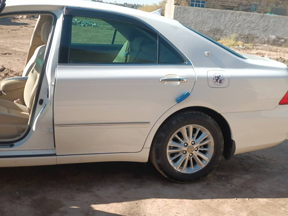 السلام عليكم اخوان شاهينه للبيع السعر 40قفل النهاي. مكان بابل ناحية الكفل  موديل 2005 المحرك، 300.نضيفه من جميع النواحي لونهه ابيض الاساس ربع ماتصرف عليها  تدفه شغال ادوات كص   الاستفسار اتصل ع الرقم *********** حلة, بابل
