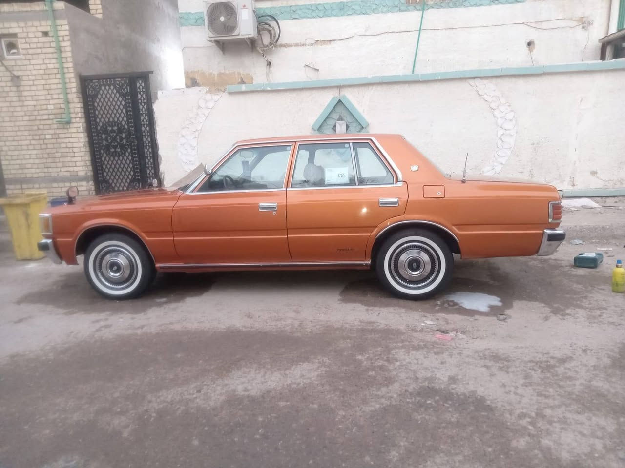 سوبر كراون موديل 82 مكينه بلادي كير اوتماتيك بلادي رقم انكليزي سنويه لل 27 تريد وكاله تريد تحويل السياره جاهزه طخم تاير جديد دلبوب باتري جديد السياره حلوه وجاهزه ترايك لبغداد العنوان البصره حي الاصدقاء علما انه مكلف بالنشر السعر 42وبيه مجال بسيط للشراي ***********
