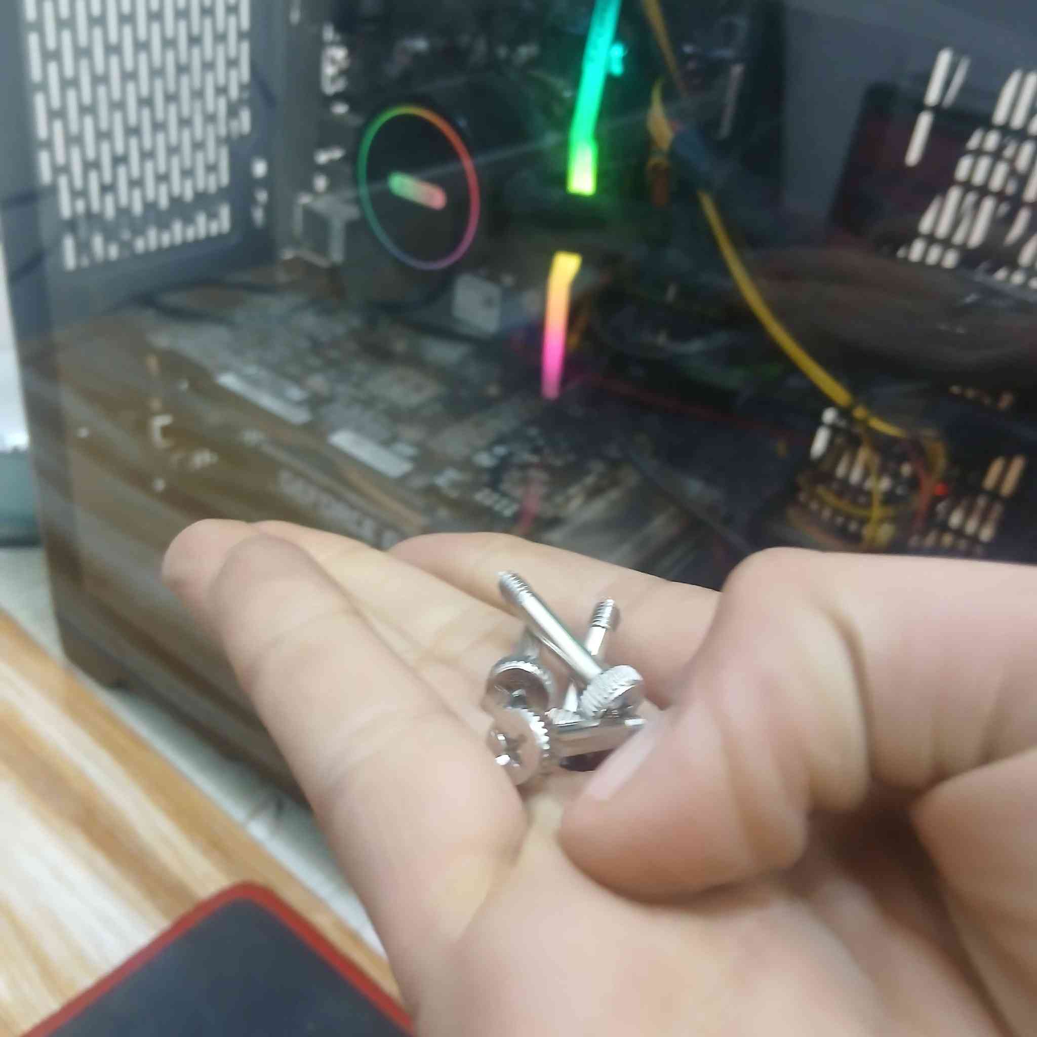 السلام عليكم بورد x99 مع معالج زيون xeon e5 2630 v4 وتبريد غازي  mass 4000 بورد يدعم رامات ddr4 والمعالج ١٠ انوية ٢٠ مسار البورد يدعم ٤ منافذ رامات ويدعم m.2 القطع للبيع شلعه البورد والمعالج شغالات بس ماتطلع شاشه جربت ربطت رامات 3200 16gb قطعه وحده وربطت كرت gtx 1660 وماعرض شاشه للبيع انطيك ضمان انو يشتغلن ثلاثتهن بس ماكو صوره المبرد يوصلك مشدود على المعالج ومبدل معجون حراري تلاثتهن شلعه ب٦٠ توصيل موجود 
مامتواجد فيس للتواصل
***********
***********
