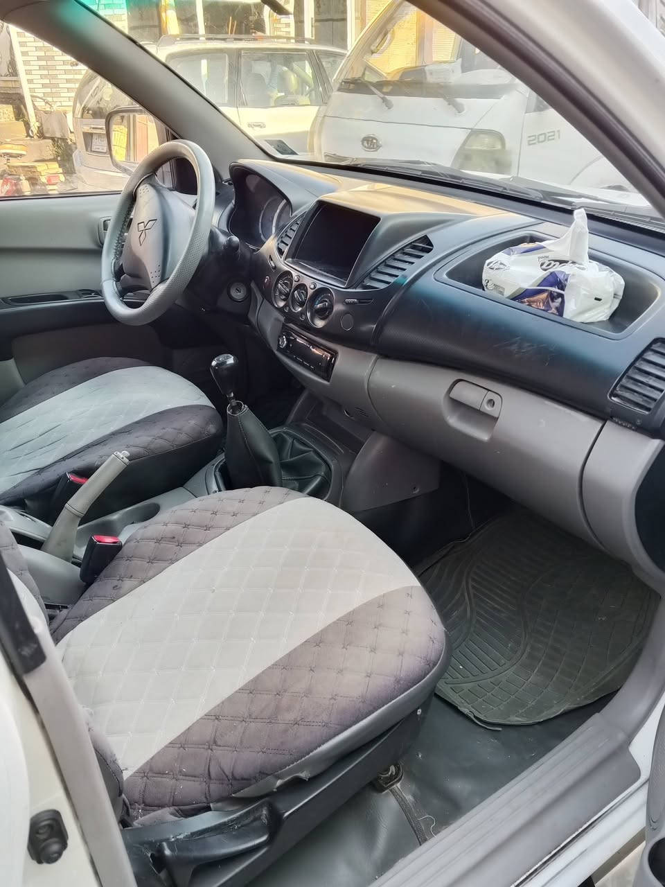 مسيبوشي l200 2007 السيارة رقم بغداد مشروع وطني السيارة نظيفة نقصهة بس تبريد صبغ قطعة  صغير بل جاملغ ونص باب مصبوغ ورة السايق السيارة محورة محرك بطة 🦆 3000 السعر 85 وبيها مجال للاتصال ***********
***********
