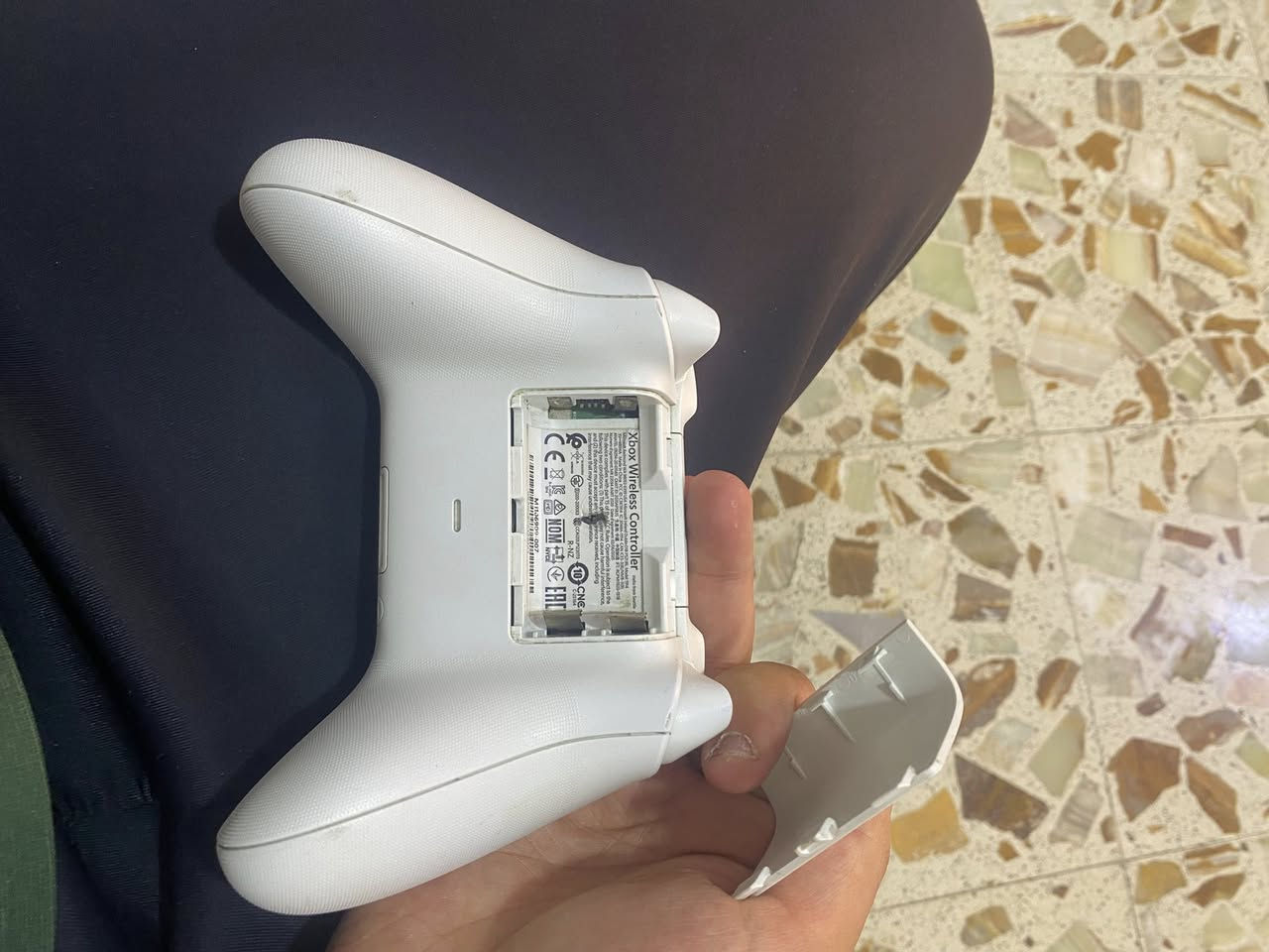 سلام عليكم جوستك اكس بوكس سيريس اصليه عاطله للبيع او مراوس ب جوستك كيم سير


**إذا كنت صاحب هذا الإعلان وتريد حذفه لأي سبب، رجاءا أرسل رسالة إلى الدعم الفني**