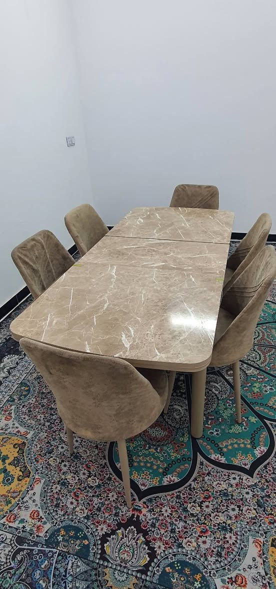 السلام عليكم من رخصت الادمن
ميز طعام 6كراسي نظام الميز يزغر ويكبر نظافة 75 بلمية 
مابي ظرر فقط رجل الميز معوجة وشريط الصفحة يرادلة لسق ابصمغ سعر 120
***********
مكاني بغداد مدينة الصدر
