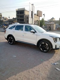 للبيع سورنتو خليجي  موديل2024 رقم  بغداد بسمي الدولي مكفول كفاله عامه ...