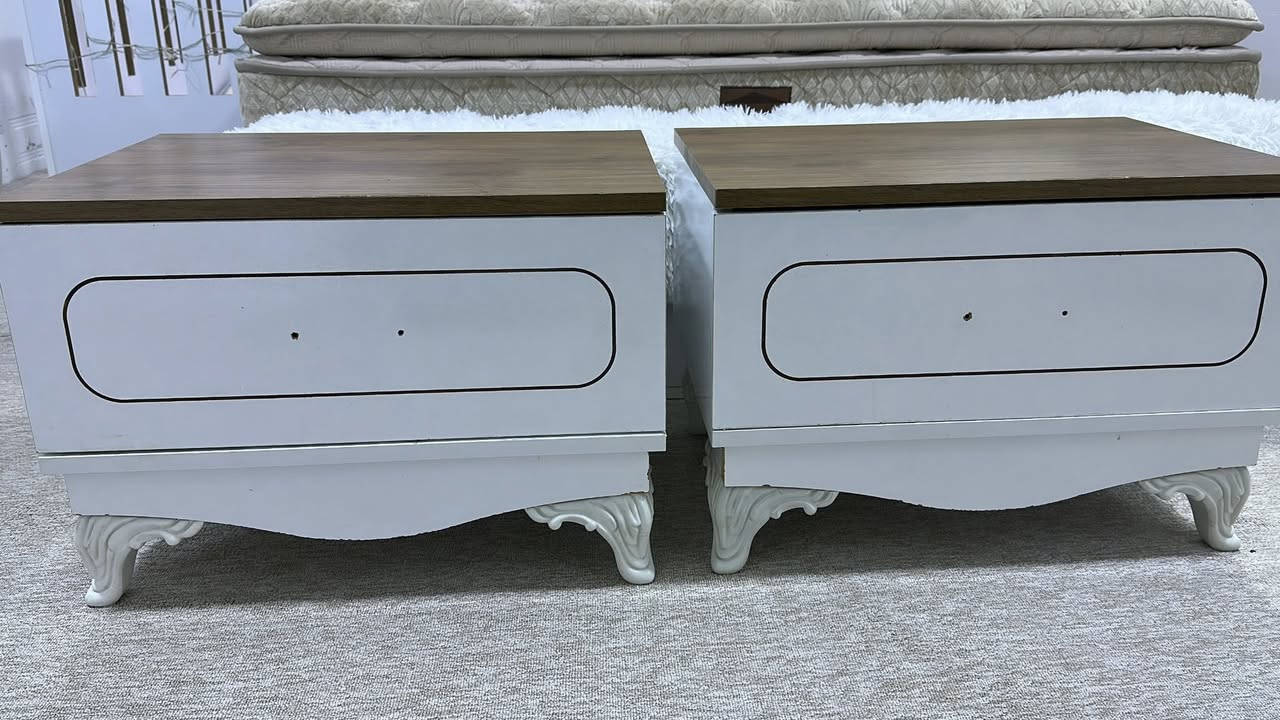 ئەم دوو کۆمەدیە بۆ فرۆشتنە لە کەلار گەیاندنمان نییە زۆر پاک و بێ عەیبن و کێشەیان نییە  بەشی سەرەوەی داری ساجی ئەسڵە  نرخی ٥٥ هەزارو یەک تۆز مەعامەلە  هەردووکیان پێکەوە.


**إذا كنت صاحب هذا الإعلان وتريد حذفه لأي سبب، رجاءا أرسل رسالة إلى الدعم الفني**