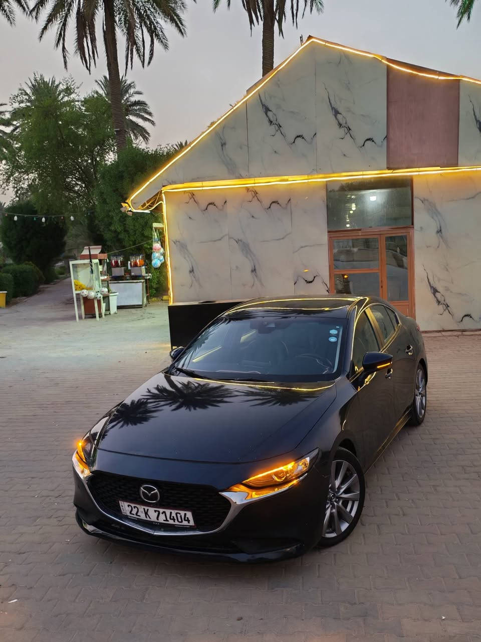 السلام عليكم (( للبيع  او المراوس حسب القناعه )) 

اليدور مازدا بسعر مناسب وبسعر الكوري اذا مو ارخص يتابع المنشور 

مازدا 3 موديل2021 رقم اربيل انكليزي بأسمي  هزة وسنوية كلة جديد

ضررها :- جاملغ أمامي موضح بالسونار والصور وبالعراق صاير بيها قطع اثر شخوط 

مواصفات :- ( بصمه / كشنات جلد / نقطه عمياء / تحكمات جهتين وباقي المواصفات المعروفه ... ) 

السعر :- 130 ورقةة وبيها مجال للطيبين 
المكان :- بغداد / قرب مرور الكاظميه
للإتصال :- *********** 

ملاحظه :- الشراي يتصل بيه ويدلل والسياره احولها باسمي المشتري وبالعافيه على صاحب النصيب قلبا ولسانا ❤️
