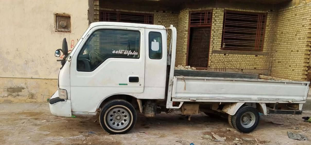 (سىلام عليكم )
فونتيره موديل 97 بسمي
ومكينه وكير واكسن جدد 
اوشاصي مكفول والرقم انكليزي والسنويه لل31
والسعر 60 ورقه وبيهه مجال
رقم الهاتف ***********
