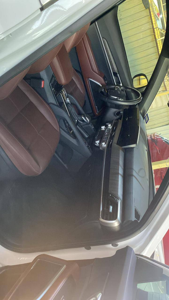 كيا توليرايد2023 EX

مرقمه بغداد ترقيم جديد باسمي

الموديل :2023

ماشيه  39 اللون ابيض وداخل ابيض 

 المحرك :6  سلندر 3800

 السياره  بيها بنيد مبدل بدون دواخل

الايرباك بلادي 

المواصفات
 : فتحة -
 رادار امامي
- تشغيل عن بعد
 - مرايات شفط
- اشاير بالمرايا
- ويل كب حجم 20
- حساسات خلفية
- كشنات جلد  
 - لايت امامي خلفي LED
- تدفئة تبريد بالكشنات
- شحن لاسلكي - :
عنواني بابل سياحي 
***********
