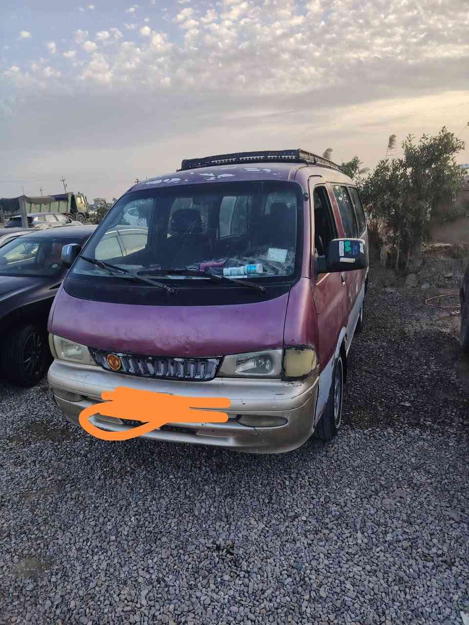 موديل ٩٥ السعر ٣٠ وبيها مجال سيارة مقفولة مكينة وكير العنوان ديالى بني سعد***********
