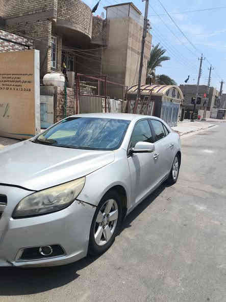 سلام عليكم ماليبو مديل 13 خليجي مكينه 2400تبديل باب السايق فقط وحزام كلير رقم ميسان مشروع وطني  صدر منتهي والكثير بي مشكله لازم استبدله أو اصلحه مكانه بغداد حي العامل سعر قفل 55 ورقه بيع أو مراوس بسمي السياره ***********
