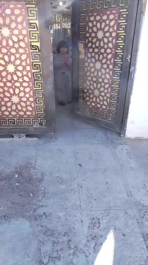 السعر58 بيت 200م مفوض للطابو البيع نقدا
غرفة وصالة وديوانية ومطبخ وصحيات خارجية وداخلية وكراج سيارة العنوان رمادي التاميم شارع ام شهد تواصل واتساب *********** ابو مصطفى.
