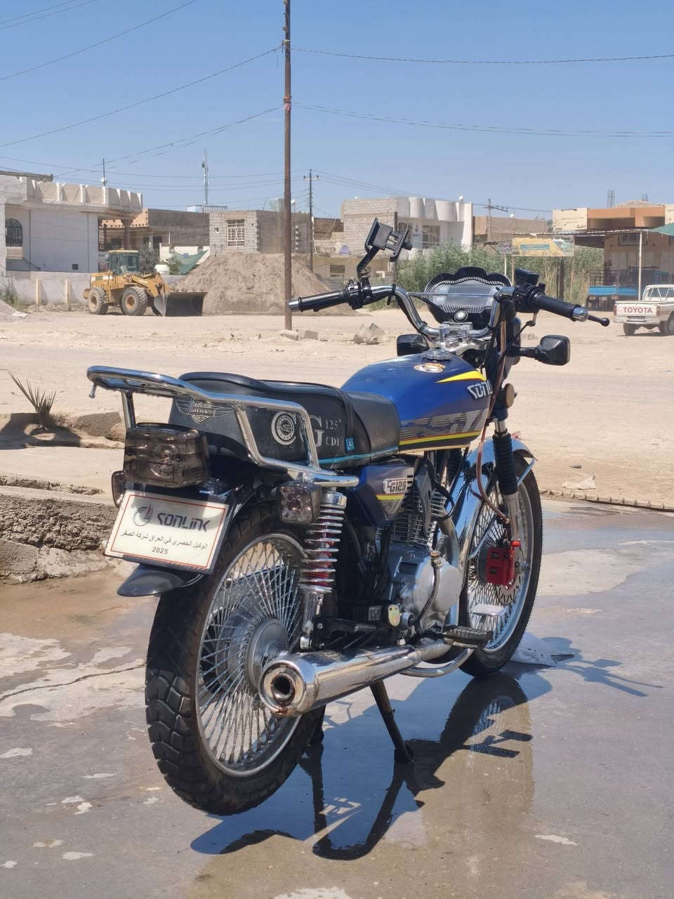 السلام عليكم 
دراجه تايكر للبيع موديل 2025 نضافه مثل ما موضح كدامكم مكاني ديالى بعقوبه الرحمه 
اي تفاصيل اتصل عل رقم . ***********
