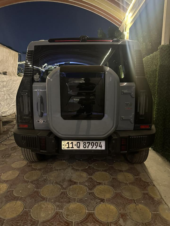 سلام عليكم جيتور t2 للبيع السيارت فول موصفات بانرامه اربع كامرات كشن تدفئه تبريد  داخل زيتوني والحزام برتقالي سياره وكاله هارلم الونهه مميز اسمنتي سياره جديده ماشيه 15 الفف  السعر 278 ورقه وبيهه مجال  الاستفسار ***********
