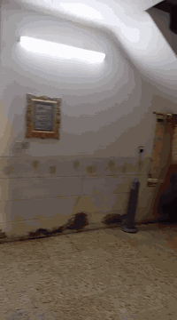 اكو بيت ايجار بكويريش بل  ٣٠٠٠بشارع الملعب طابق واحد بي غرفه مطبخ صاله...