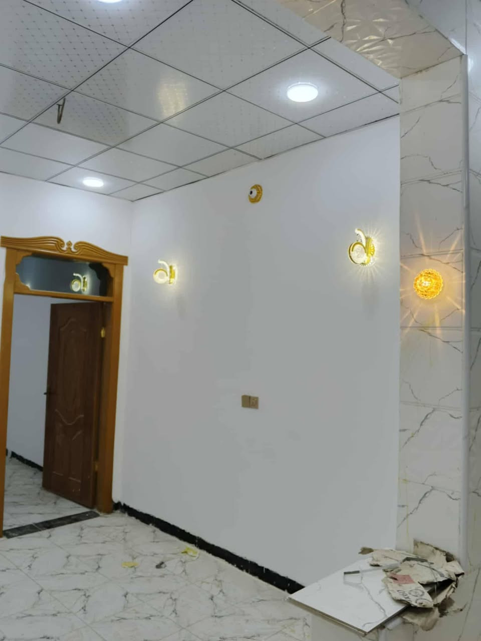 يعلن مكتب ليرموك للعقار 🔆🔅 الـــدار للــــــبـيــع 🔅🔆***********
⚜️ المســــاحة60متر 

. طابو   زراعي وقرار محكمة 🪐
⚜️ العنــــوان ⚜️  النجف //  
         🔆  الــتـــفـــــاصـيــــل  
الـبـنـاء  درجة اوله البيت مامسكون 
(( طـــابق الاول)) يحــتوي علا غرف، 1 وصاله + ومطبخ مفصول+   وصحيات داخل وخارج. 

🔱الــســعـــر  //20مليون. 🥰

             ملاحظة (((توجد كافت المساحات والقطع  )
⚜️        
((للاستفســار مراجعـة المكتب  #_للعقــار_والمقــاولات
العنــوان مكتب اليرموك  العقار مقابل قرية: الغدير اعمـود 282 #مكتب_اليرموك  العقار_

*********** او الاتصال على الارقام.🟡🟡📞📞📞♾
   🔆📞تطبيق وتساب موجود
او مرسله  😊
