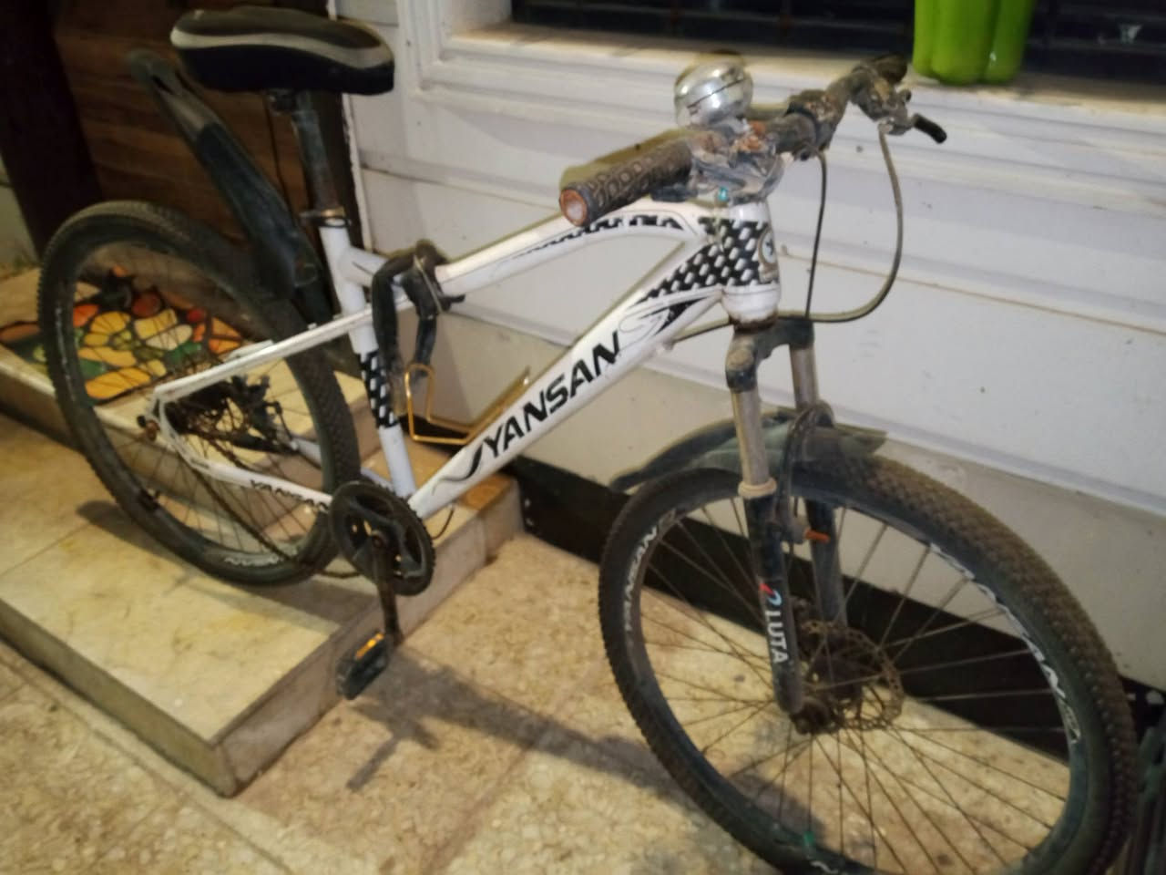 بايسكل للبيع مابي شي بس ذراع البايدر مخلوع يحتاج بس نت


**إذا كنت صاحب هذا الإعلان وتريد حذفه لأي سبب، رجاءا أرسل رسالة إلى الدعم الفني**