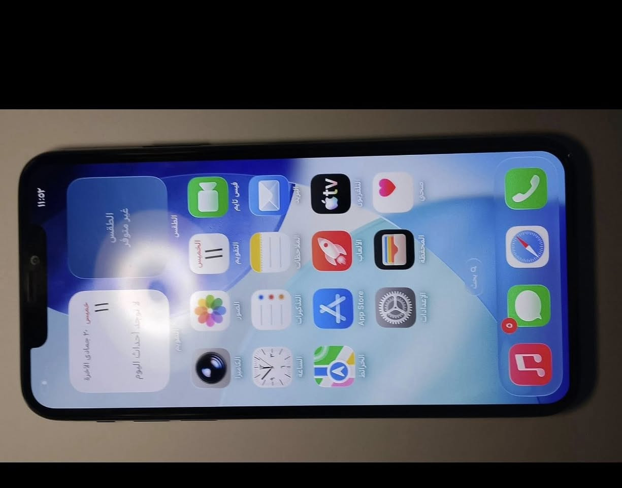 للبيع آيفون 11ProMax بطاريه 76نظافة 85لون أسود *********** بغداد البياع حي تراث سعر 275
