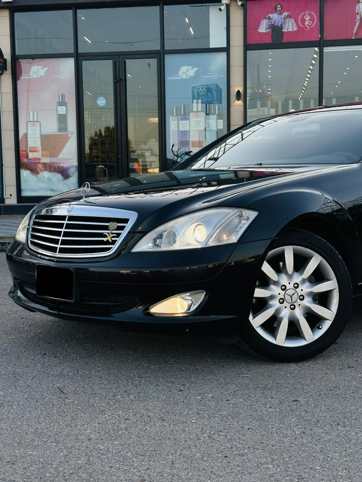 السلام عليكم
الملكي للبيع 😎🖤

مرسيدس بنز —S350  موديل 2006 

ادوات متؤم ارقام فقط شرط الحاسبه 

المواصفات : 

1- فتحه 
2- كشنات جلد 
3- كشنات تدفئه + خزن 
4- حساسات اماميه + خلفيه 
5- كامره خلفيه 
6- تلفزيون + Gps خرائط
7- مري شفط 
8- زراك لايت امامي 
9- تضليل اصلي ياباني كامل السياره
10-ويل 17 اصلي + تخم تاير جديد 
11-جوبلس امامي خلفي شرط الشغل 
12- دوسات بانزين وبريك استيل اصل
13- تبريد 3 قطع 
14-برده خلفيه 
15- مري كشنات خلفيه 
16- استرين كهرباء  
17- 3 وضعيات للقياده 
18-جنطه شفط 
19- شفتات استيرن رياضي 

السياره كفاله عامه من فتح وضربه وكص وصبغ عراق ويابان 

ركز هنا 👈 الممشى ( 10000Km) اصل وقابل للزياده 

السياره جاهزه مكينه كير حداديه مابيه ولا برغي نقص حته كلوب السيرفس مطفي 

السعر : 118 وبيه مجال بسيط

العنوان : النجف 

الهاتف : ‭0788 020 0105‬
الهاتف : ‭0785 973 2070‬

الشراي يتصل واني حاضر ولحد يقارن الجديد بالتعبان كلشي موجود بالسوك هذا سعري الي تفيده يتصل
