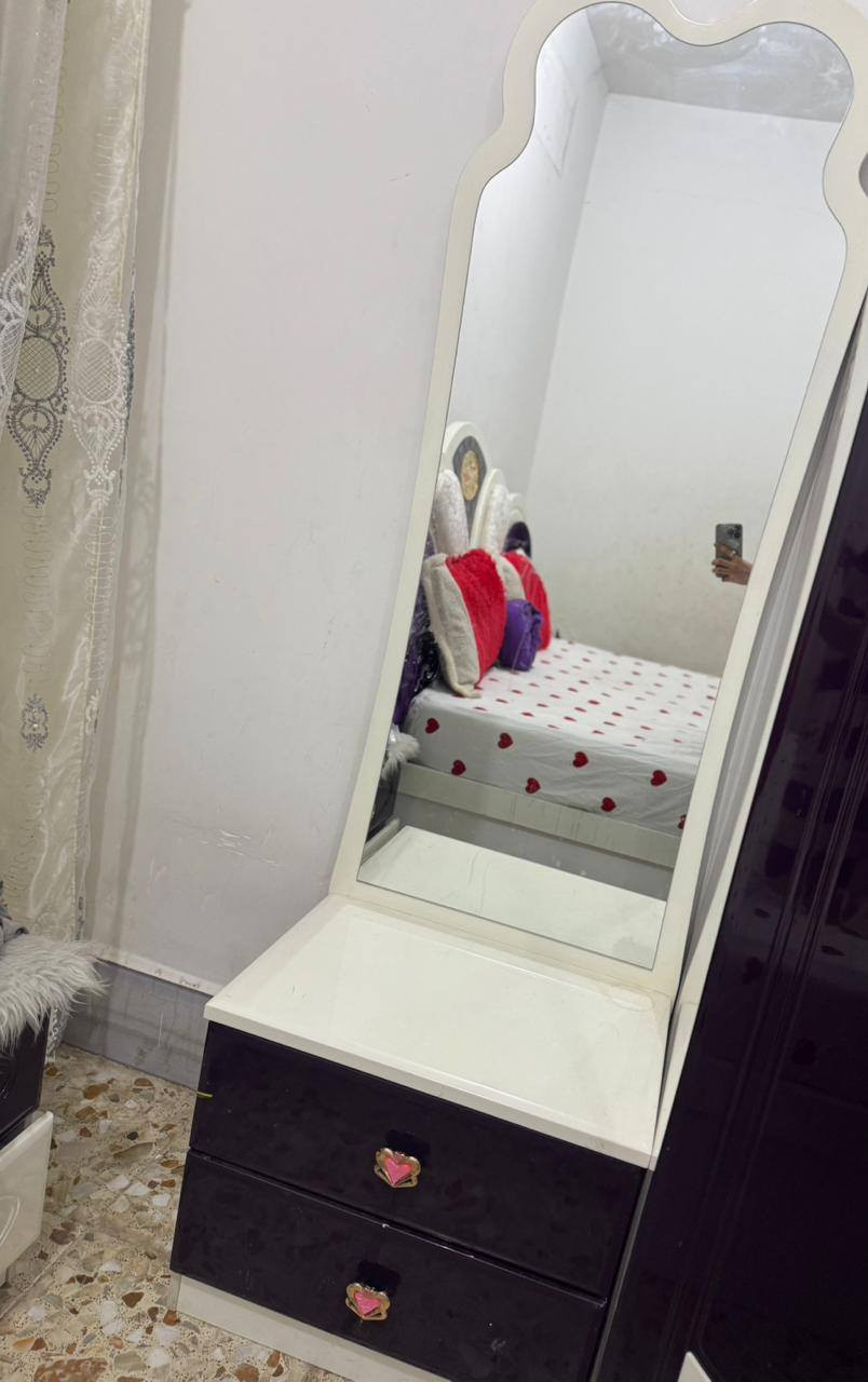 غرفة نوم تركية جديدة استعمال قليل ضخمة السعر 500 الف الشراي يراسلني خاص


**إذا كنت صاحب هذا الإعلان وتريد حذفه لأي سبب، رجاءا أرسل رسالة إلى الدعم الفني**