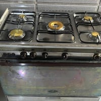 طباخ نظيف للبيع ومناسب 07812376975