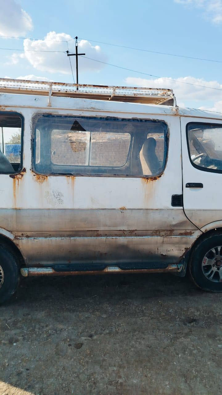 كيه هايسه 93 ميسان مكينه ونجي كير وتماتيك حداديا جديده 
كهرباء كولها شغاله السعر 25. وبيها مجال سياره حوله ***********
