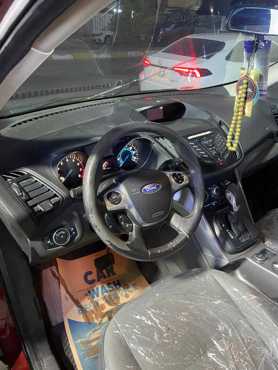 السلام عليكم فورد سكيب للبيع
موديل 2016 كلين بدون حادث او غرق 
سياره بدون صبغ سياره بدون اي نقص وكامله مسويله بولش وحمام تخم تاير جديد صدر جديد سنويه 2030 بااسمي 
سعر 110 قفل 
مكاني  القاهره
***********
