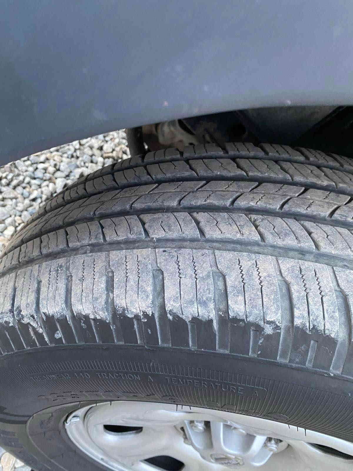 سلاوى خواتان لێبێت نيسان يكسترا خەلێج موديل 2010كێر تۆماتيك سپيرى
به كارنه هاتووه كَيروو مەكينه بەشەرت كارەبايى هەمووی ئيشده كا توزيك
سارده كوتى هەيەهەموو كيانى به شەرت سه يارەيه كى خاوێنه سەنه وى
تا2028به سەر  ناجێ نرخى 138وەرەقەوكەمێك مه حامه له شوێن جۆمان رەقەم
ته له فون:*********** شومان
