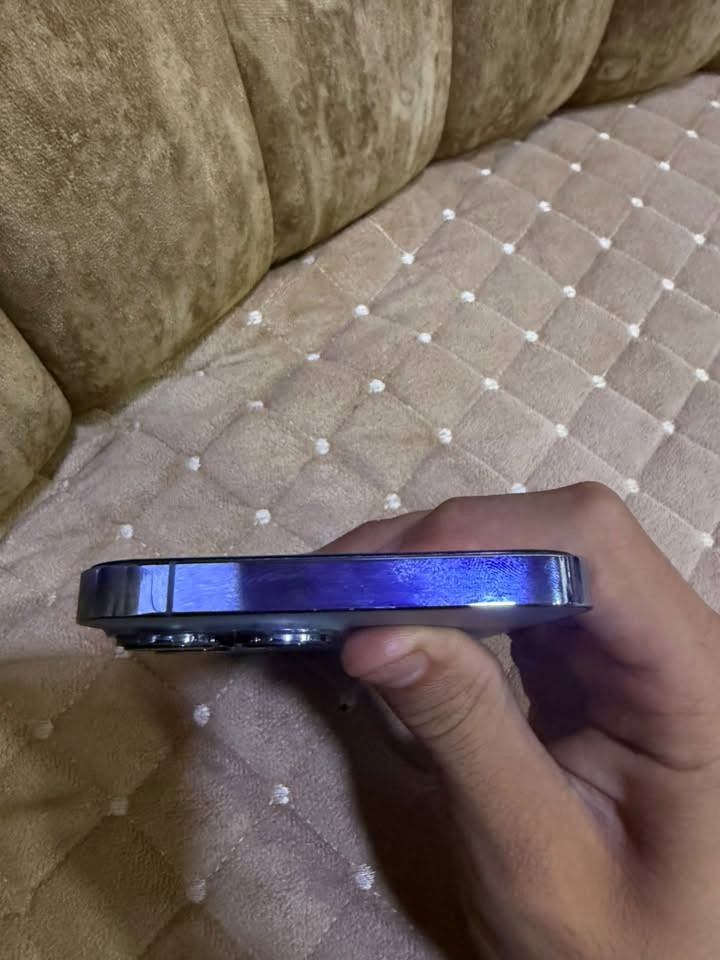 ايفون 13 برو ماكس شرق اوسط نمودج M الجهاز وضع شركه بطاريه 86 بلاديه شرط مامرفعه سعر 675 وبي مجااال رقمي ***********
