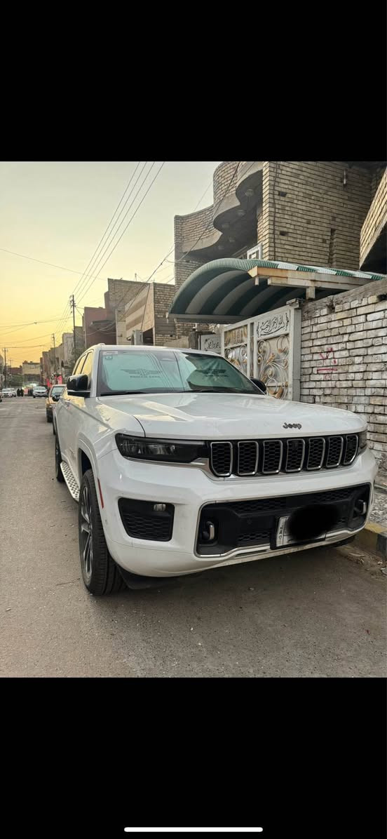 السلام عليكم .... اخوان عندي جيب اوفر لاند.2023  لون ابيض خليجيه وكالة هارلم رقم بغداد بأسمي وتحويل مباشر .... اخوان السياره مكفوله من كلشي وبحالة الوكالة وماشيه 7500 الف فقط طبعا السياره فول مواصفات  وسعرها 47500$ واي استفسار هذا رقمي ***********
مكان السياره البلديات 
مواصفاته 
محرك 6 سلندر 3600
بانوراما 
خمس كامرات 
ناظور ليلي 
مساج
كشنات جلد لون احمر 
جكات 
فور ويل 
باب خلفي كهرباء 
سستم صوت 
رادار امامي 
رادارات جانبيه
معروفة مواصفات اوفر لاند Colombo, Sri Lanka
