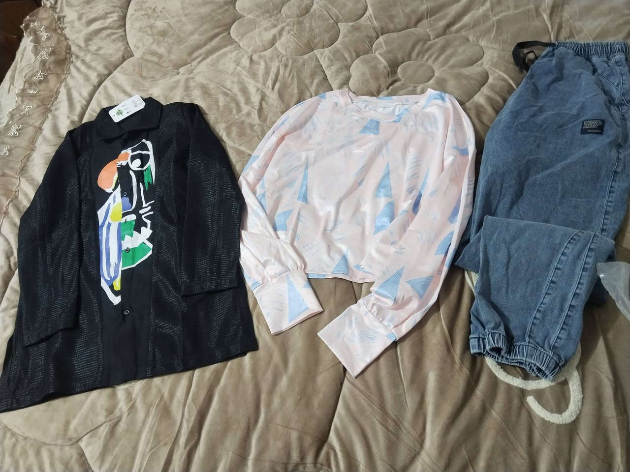 السلام عليكم شلعه ملابس امزون جديد واطفال بات بات ٨٥ قطعه
يوجد توصيل جميع محافظات


**إذا كنت صاحب هذا الإعلان وتريد حذفه لأي سبب، رجاءا أرسل رسالة إلى الدعم الفني**