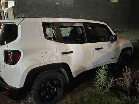 🚙 للبيع: جيب رينيجيد 2021
 • رقم شمالي
 • السعر: 130$ او المراوس 
 • حادثة جاملغ أمامي وبنيد بدون دواخل
 • بارد جاملي خلفي 
المكان بغداد /حي تونس 

📞 ***********
