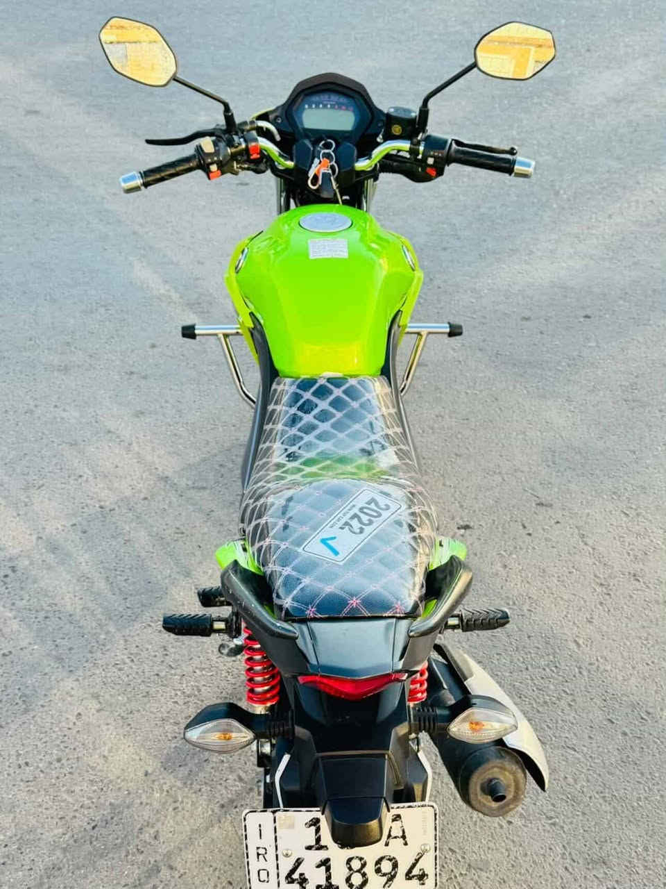 السلام عليكم
دراجه هاوجي موديل ٢٠٢٢ دراجه نضيفه وشوفت عينك مسجله تحويل ثاني يوم تجي تفحص ع راحتك لون اخضر محرك مامفتوح  السعر 16 وبي مجال  العنوان التاميم قرب دعاء سنتر 
للستفسار / ***********
