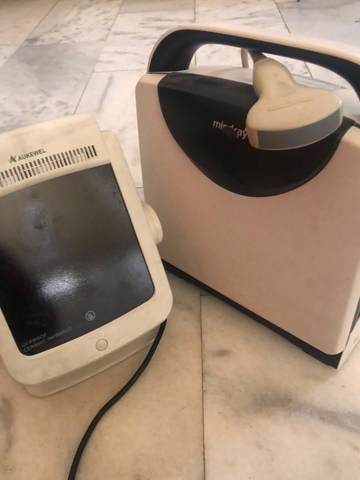 جهاز سونار لبيع مستعمل نضيف جدا يستخدم لعيادات نسائيه او باطنيه الاستفسار الاتصال ***********

