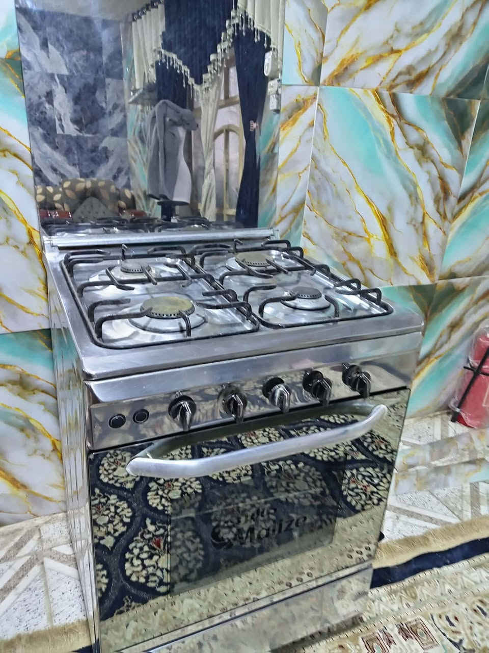 طباخ مصري ماليزي شغال ع فحص ب ١٠٠ مركز الديوانية  ***********
