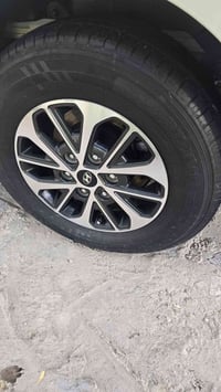 تيرات للبيع عدد ٤ اخو الجديد السعر ١٥٠ بيه مجال ؟07838382742