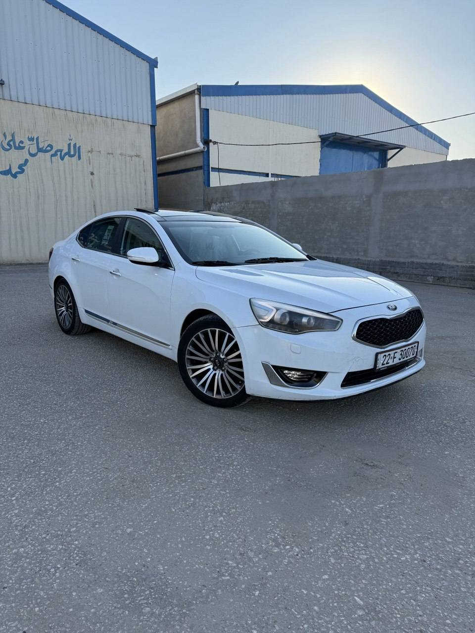 كيا كادينزا
موديل 2014 خليجي شكل ال 15
محرك 3500– 6 سلندر 
رقم اربيل الجديد 
مكفوله فقط  قبق جنطه صبغ موكله 
السيارة جاهزة من كلشي بدون اي نقص 
المواصفات✅ فول لفول
-تشغيل بصمة مع بصمة الابواب الامامية
داخل VIP 
-انارة بالمرايات والابواب الامامية
-كاميرا وحساسات خلفية
-بردة خلفية متحركة
-تبريد قطعتين
-تخم تاير جديد
-كشنات كهربائية جلد تدفئه
-لد امامي وخلفي
-تحكم كامل بالستيرن
-شفتات ستيرن رياضي
-نظام ترحيب 
-سماعات انفنتي 12 سماعة
-اشاير مري+شفط+مري اوتو مع البك 
وباقي مواصفات الكادينزا معروفه
**اخوان بل عافيه ع ياخذه السياره 
السياره جديده ومابيه اي عيب او نقص
السعر 138وبيه مجال شي بصيط  
العنوان بابل *********** واتساب
***********
